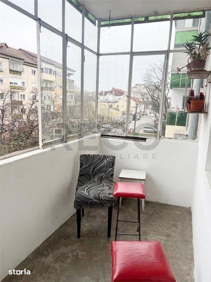 Apartament cu 3 camere decomandat în Decebal