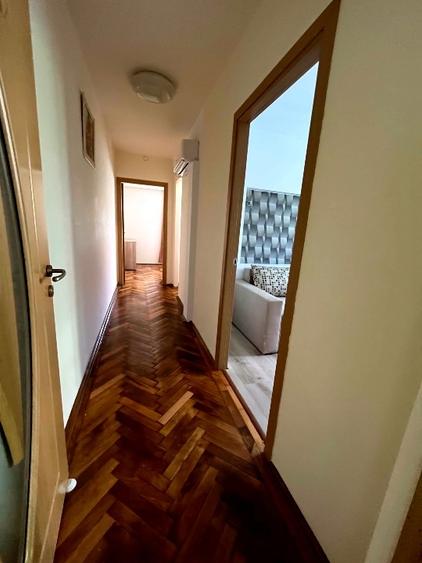 Apartament cu 3 camere semidecomandat, mobilat în Circumvalațiunii
