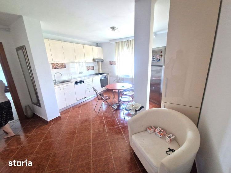 Apartament cu 2 camere decomandat în 13 Septembrie