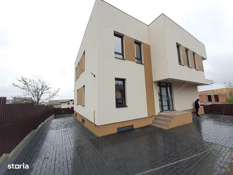 Casă cu 4 camere cu Teren 450 Mp în Valea Lupului