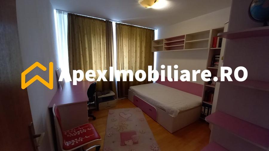 Apartament cu 3 camere semidecomandat, mobilat în Iancului