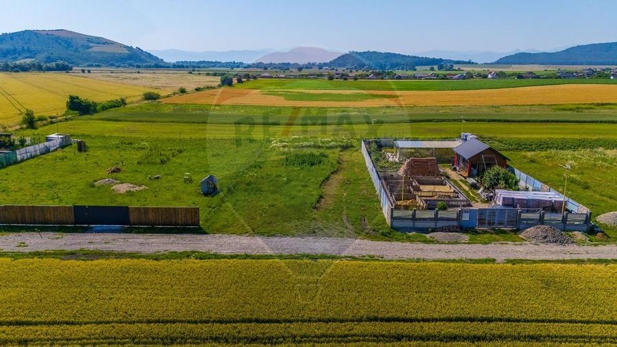 Teren Construcții intravilan de 1020 mp, în Bod