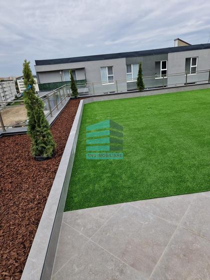 Penthouse cu 4 camere decomandat în Theodor Pallady