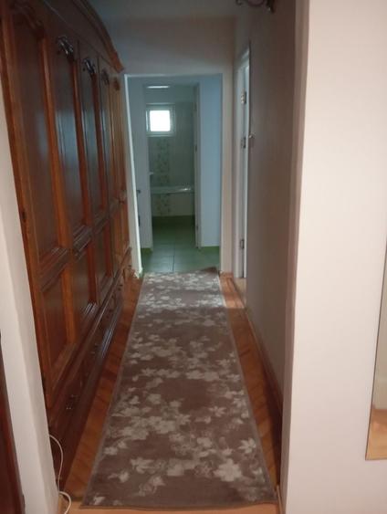 Apartament cu 3 camere decomandat în Sfântu Ilie