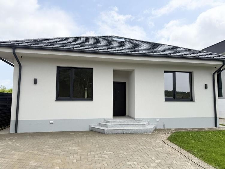 Casă cu 4 camere cu Teren 400 Mp în Corbeanca
