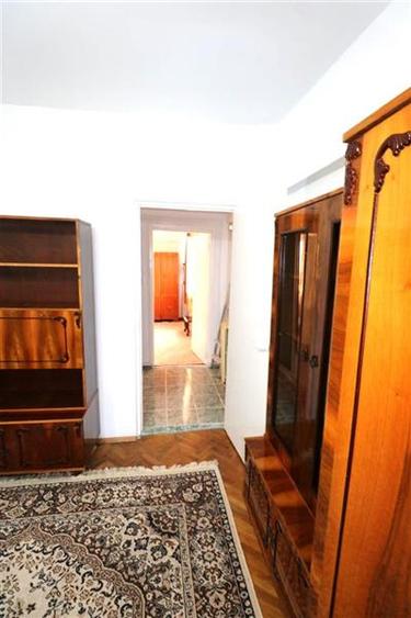 Apartament cu 2 camere semidecomandat în Șagului