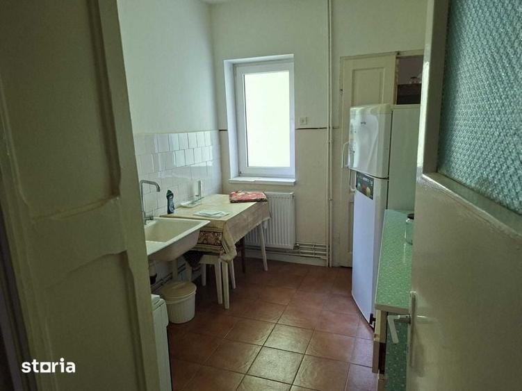 Vand Ap. 3 cam. Baile Olanesti, et. 1/3 in bloc cu curte - 4