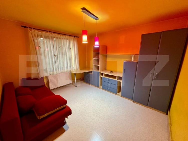 Apartament cu 3 camere decomandat în Decebal
