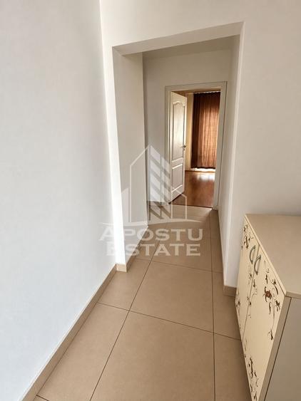 Apartament cu 2 camere decomandat, mobilat în Badea Cârțan