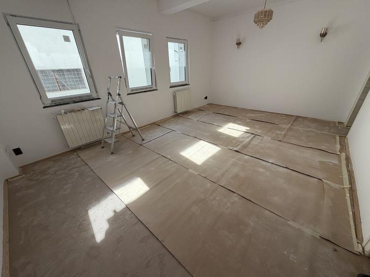 Vanzare casa Bucurestii noi, ocazie, 1300 mp teren, peste 350 mp casa - 7
