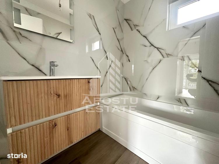 Casă cu 4 camere cu Teren 270 Mp în Utvin
