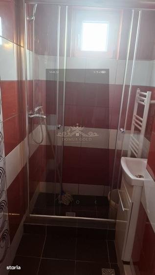 Apartament cu 3 camere decomandat în Central — fotografia 3