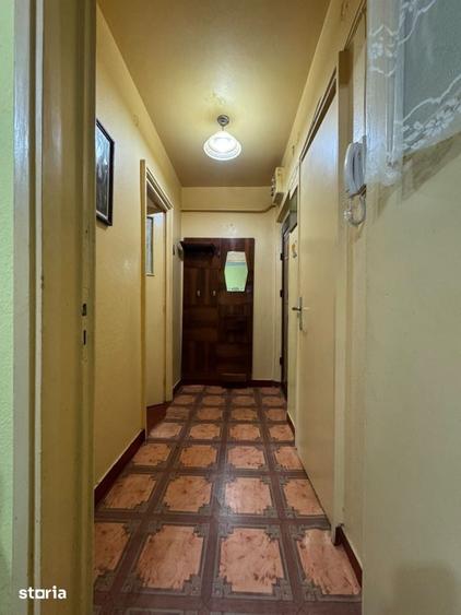 Apartament cu 2 camere semidecomandat în Calea Galați