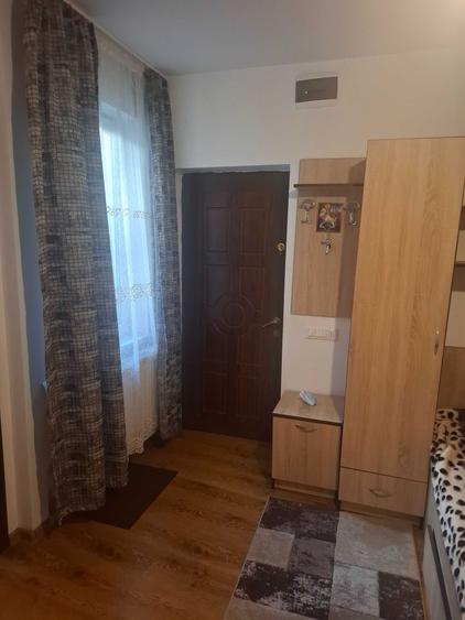 Garsonieră decomandată în Basarab