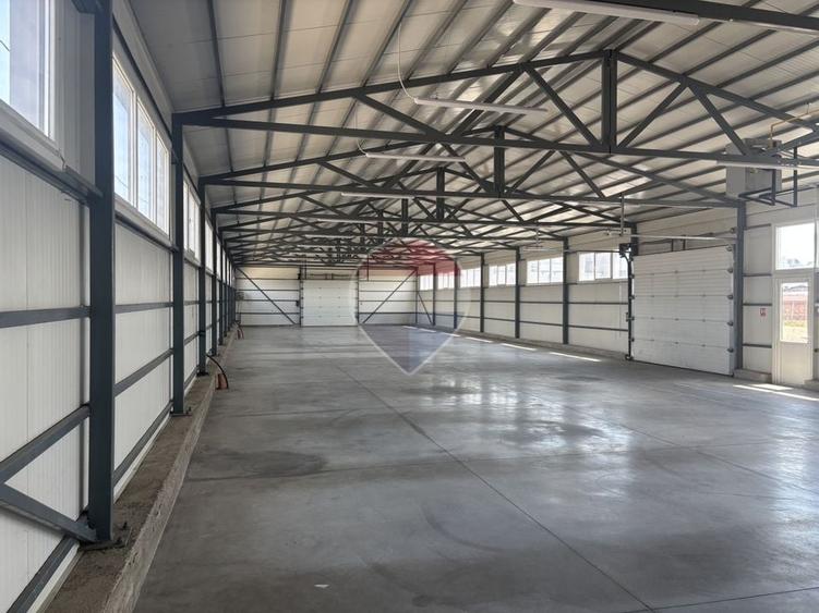 Spațiu industrial, de 985 mp, în Iris