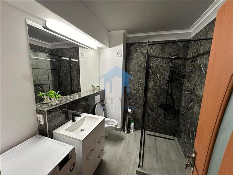 Apartament 3 camere, The Office - 15