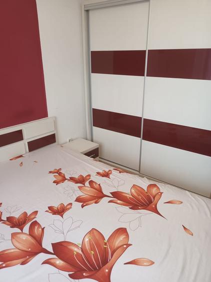 Apartament cu 4 camere decomandat, mobilat în Militari