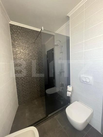 Apartament cu 2 camere semidecomandat, mobilat în Semicentral