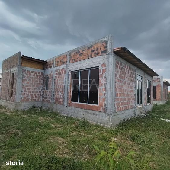 Casa 4 camere parter la *ROSU* stil mediteranean deosebit - Domnesti I - 11