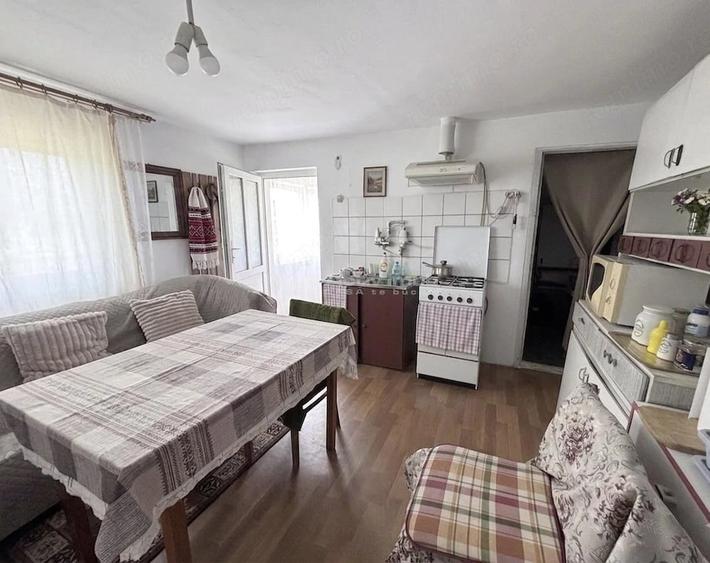 Casă cu 4 camere cu Teren 1439 Mp în Dealuri Oradea