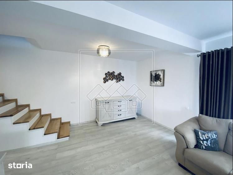 Casă cu 4 camere cu Teren 220 Mp în Șelimbăr