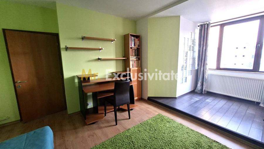 Apartament cu 3 camere decomandat, mobilat în Popa Șapcă