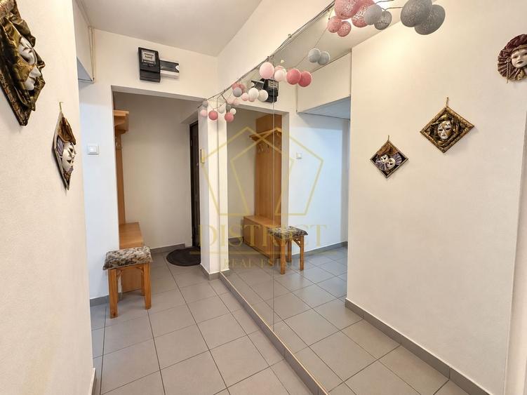 Garsonieră decomandată, mobilată în Olimpia-Stadion