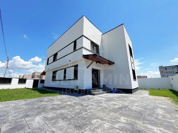 Casă cu Teren 318 Mp în Pielești