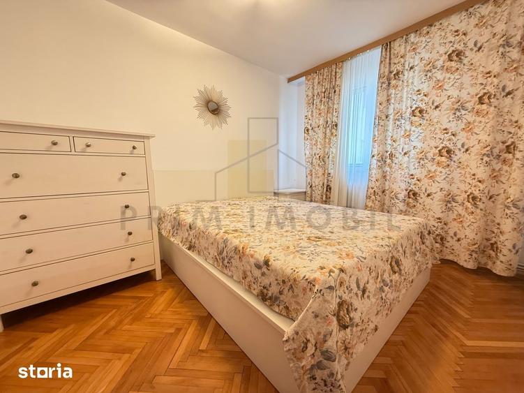 Apartament cu 2 camere decomandat în Hala Centrală