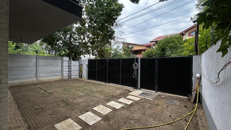 Casă individuală cu 4 camere cu Canalizare în Bucureștii Noi
