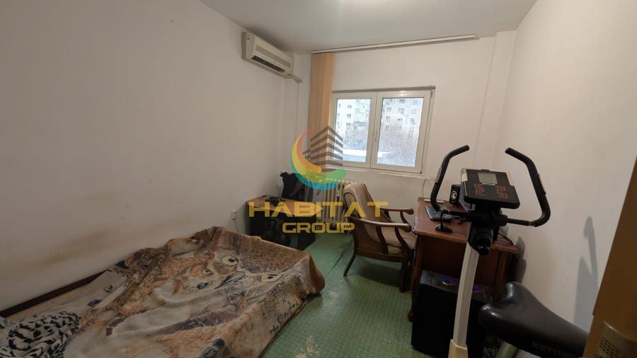 Apartament cu 4 camere semidecomandat în Brâncoveanu