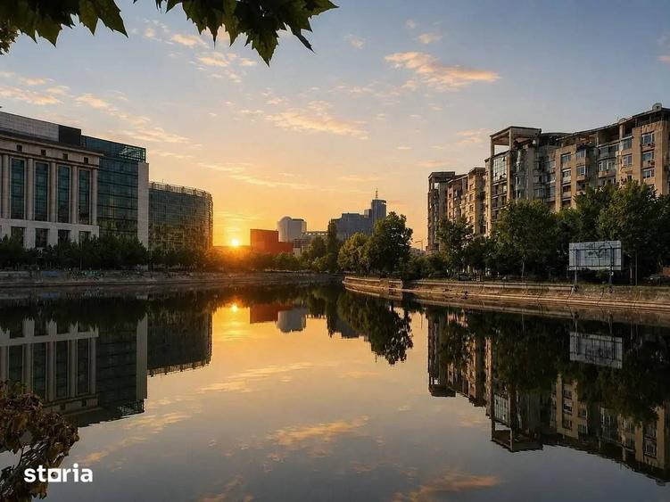 Apartament cu 4 camere semidecomandat în Centrul Civic