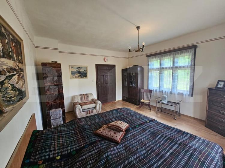 Casă individuală cu 5 camere cu Teren 4400 Mp în Ocoliș