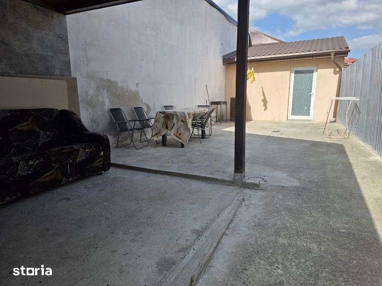 Casă cu 3 camere cu Teren 250 Mp în Central