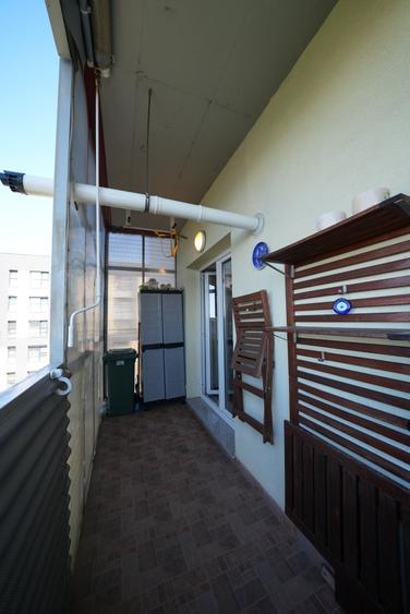 Apartament cu 5 camere decomandat, mobilat în Basarabia