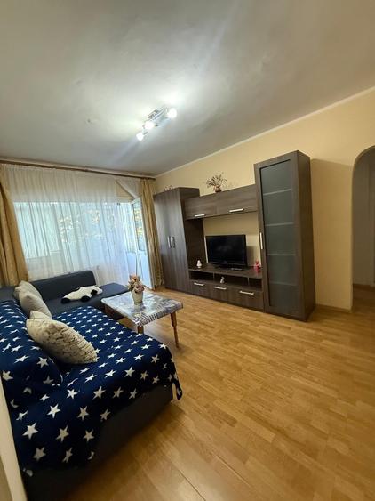 Apartament cu 2 camere semidecomandat în Gară