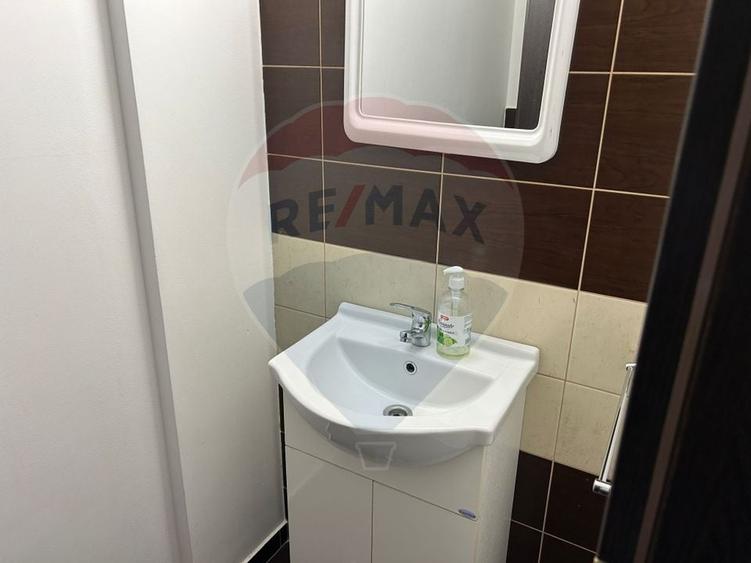 Apartament cu 3 camere decomandat în Săsar