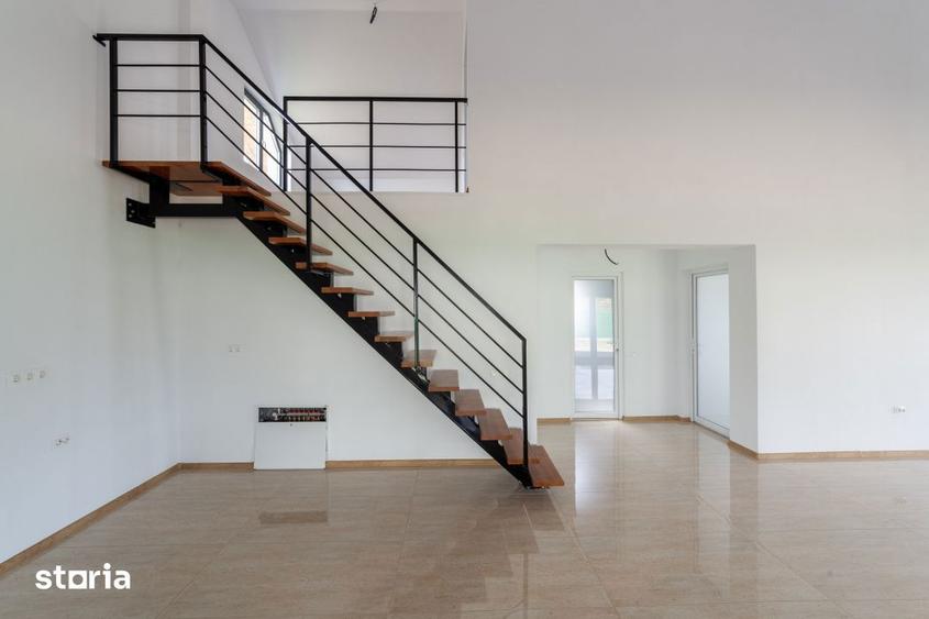 Casă cu 4 camere cu Teren 500 Mp în Drăganu