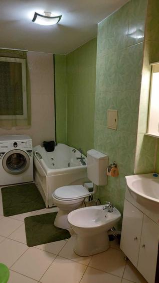 Apartament cu 3 camere decomandat în Micălaca