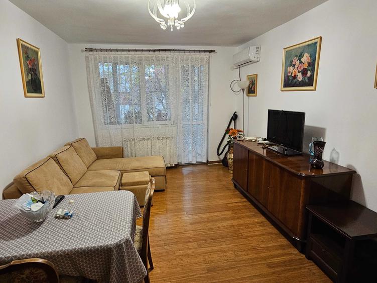 Apartament cu 2 camere semidecomandat în Gara de Nord