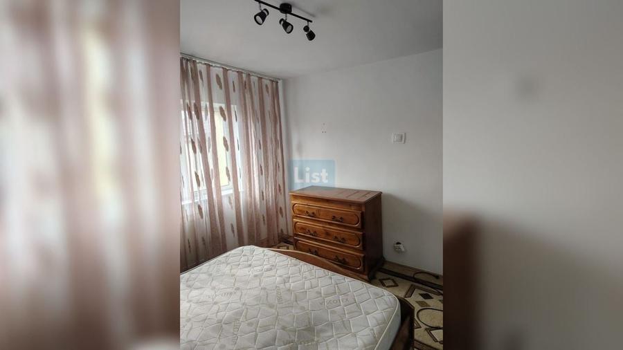 Apartament cu 3 camere decomandat în Obcini