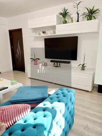 Apartament cu 2 camere decomandat, mobilat în Central