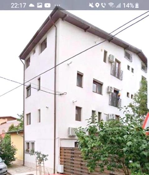 Apartament cu 4 camere decomandat, mobilat în 1 Mai