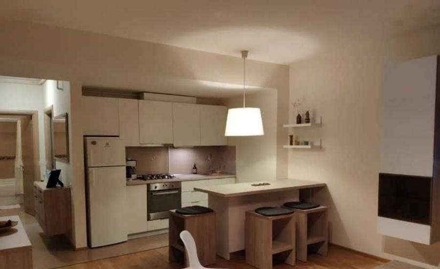 Apartament cu 2 camere decomandat în 13 Septembrie