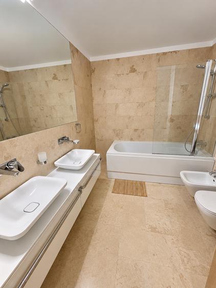 Apartament cu 5 camere decomandat în Grădina Icoanei