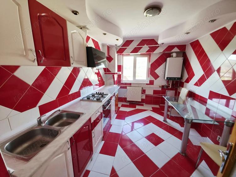 Apartament cu 2 camere decomandat în 1 Mai