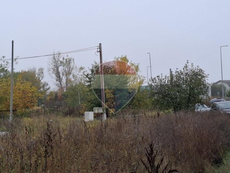 Teren Construcții intravilan de 4765 mp, în Nord