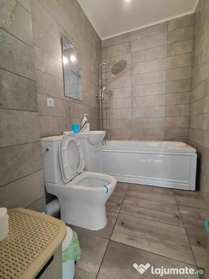 Apartament cu 2 camere decomandat în Florești