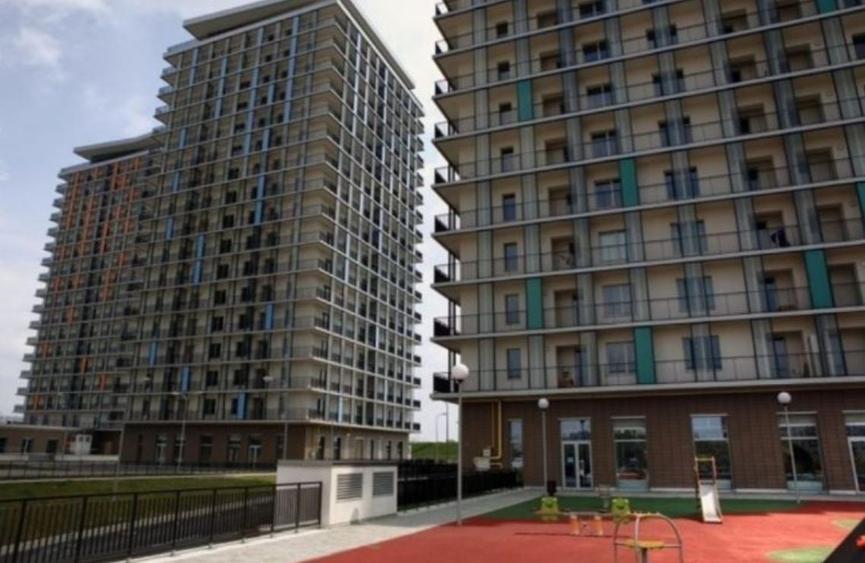 Apartament cu 3 camere decomandat, mobilat în Splaiul Unirii