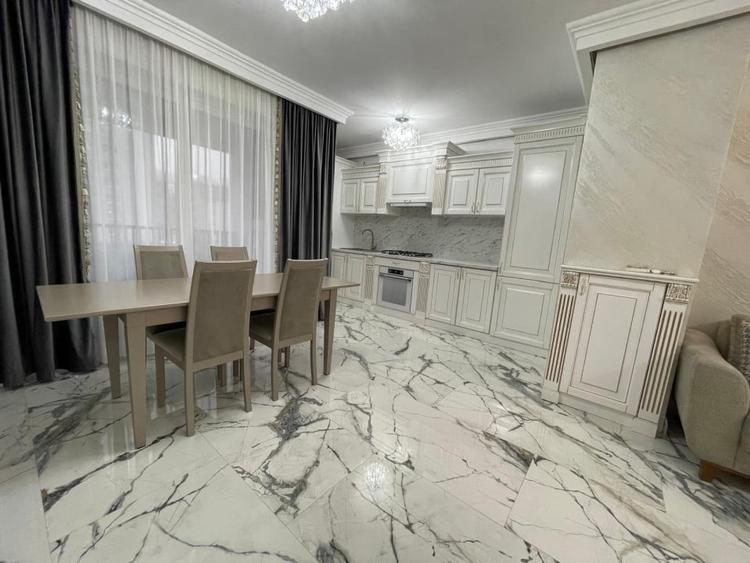 Apartament cu 2 camere, mobilat în Florești — fotografia 1